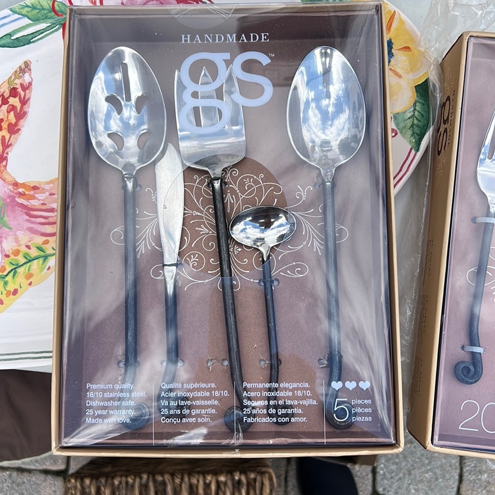 24 piece sets totaling 20 pieces @ set plus serving set 20 (45 pieces total)